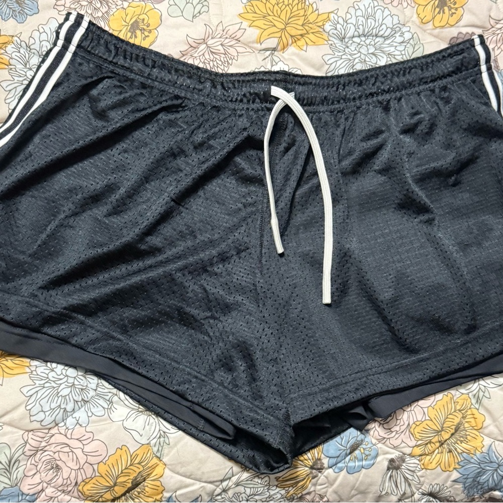 NIKE PRO COMBAT Dry-Fit Black Athletic Women's Shorts (XL)